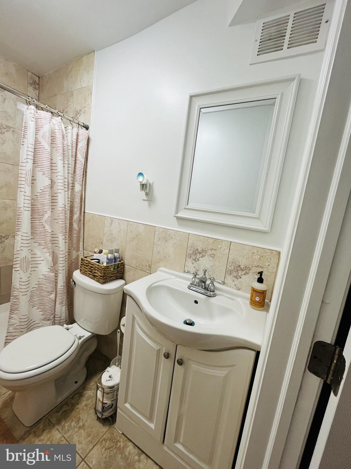 WEST OAK LANE - Residential