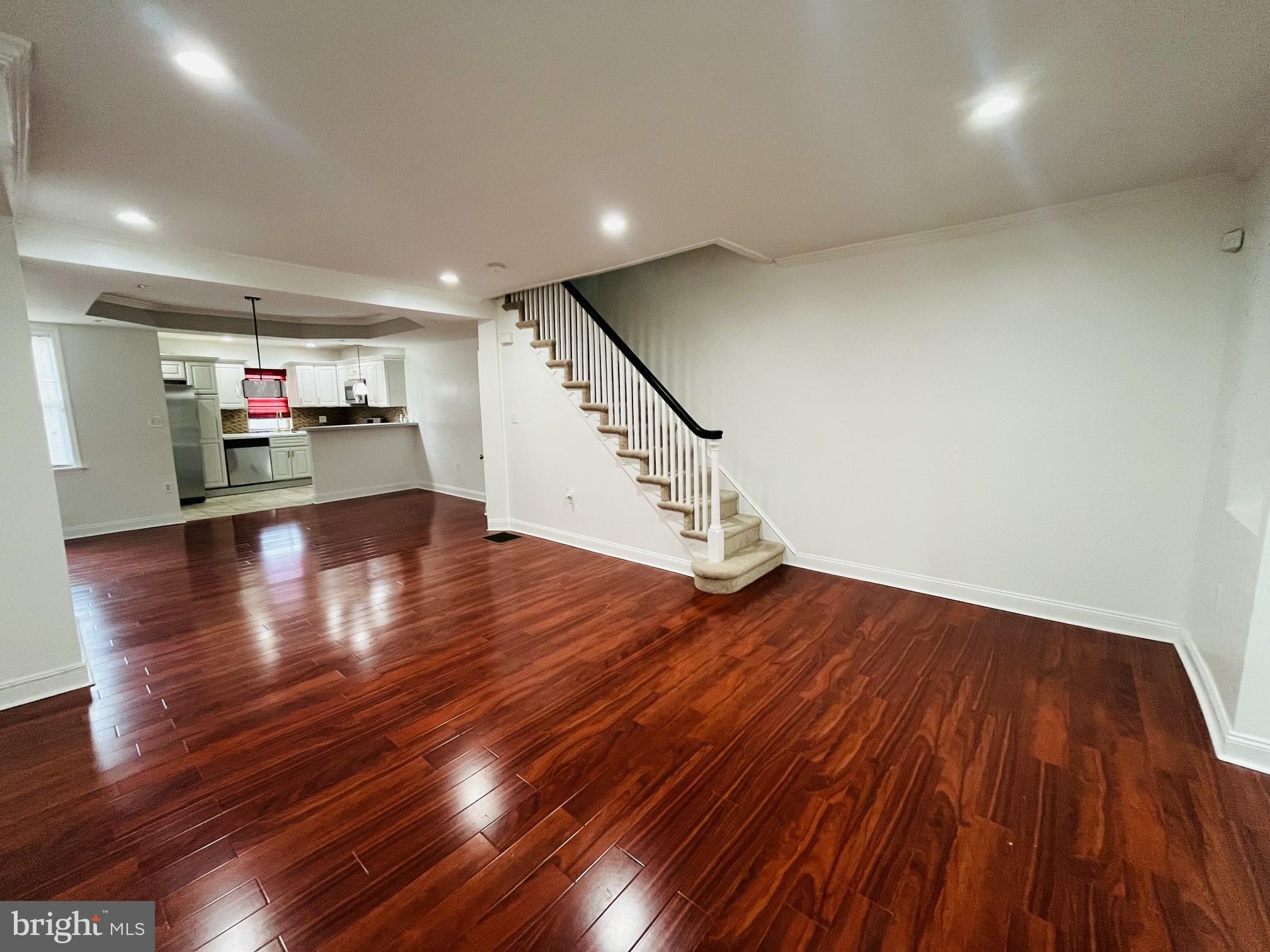 WEST OAK LANE - Residential