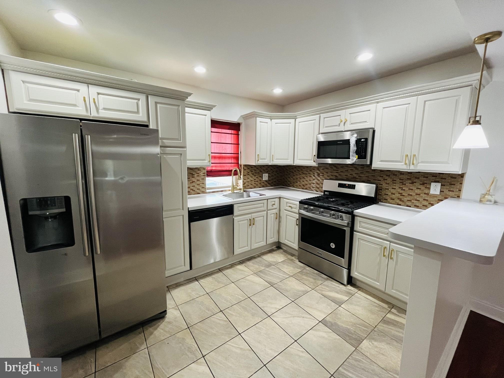 WEST OAK LANE - Residential