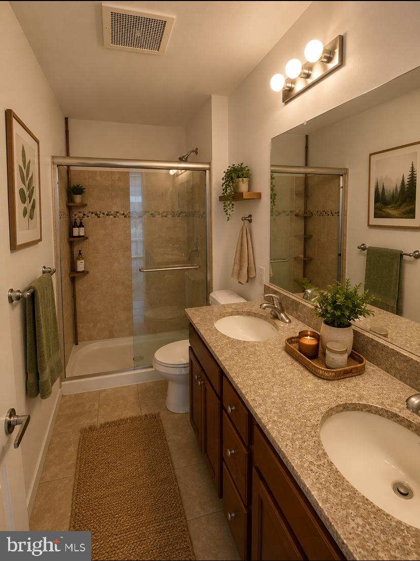 113 N BREAD STREET 3F3