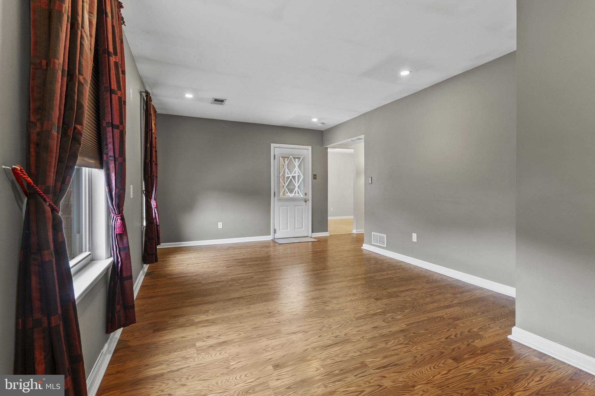 NESHAMINY VALLEY - Residential