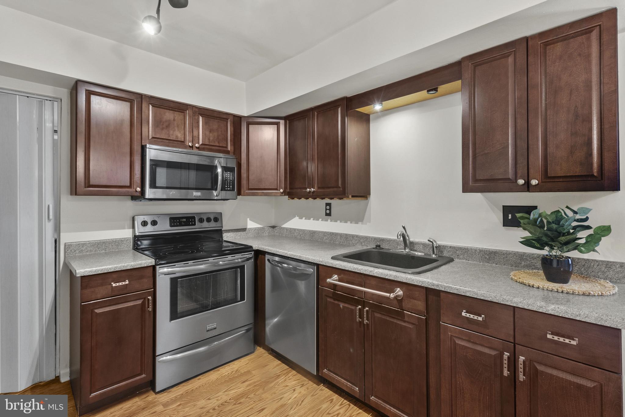 NESHAMINY VALLEY - Residential