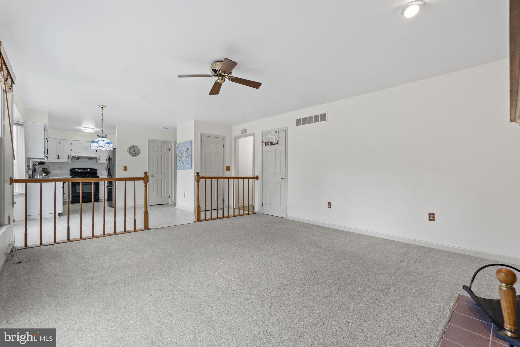 MOUNT HEBRON - Residential