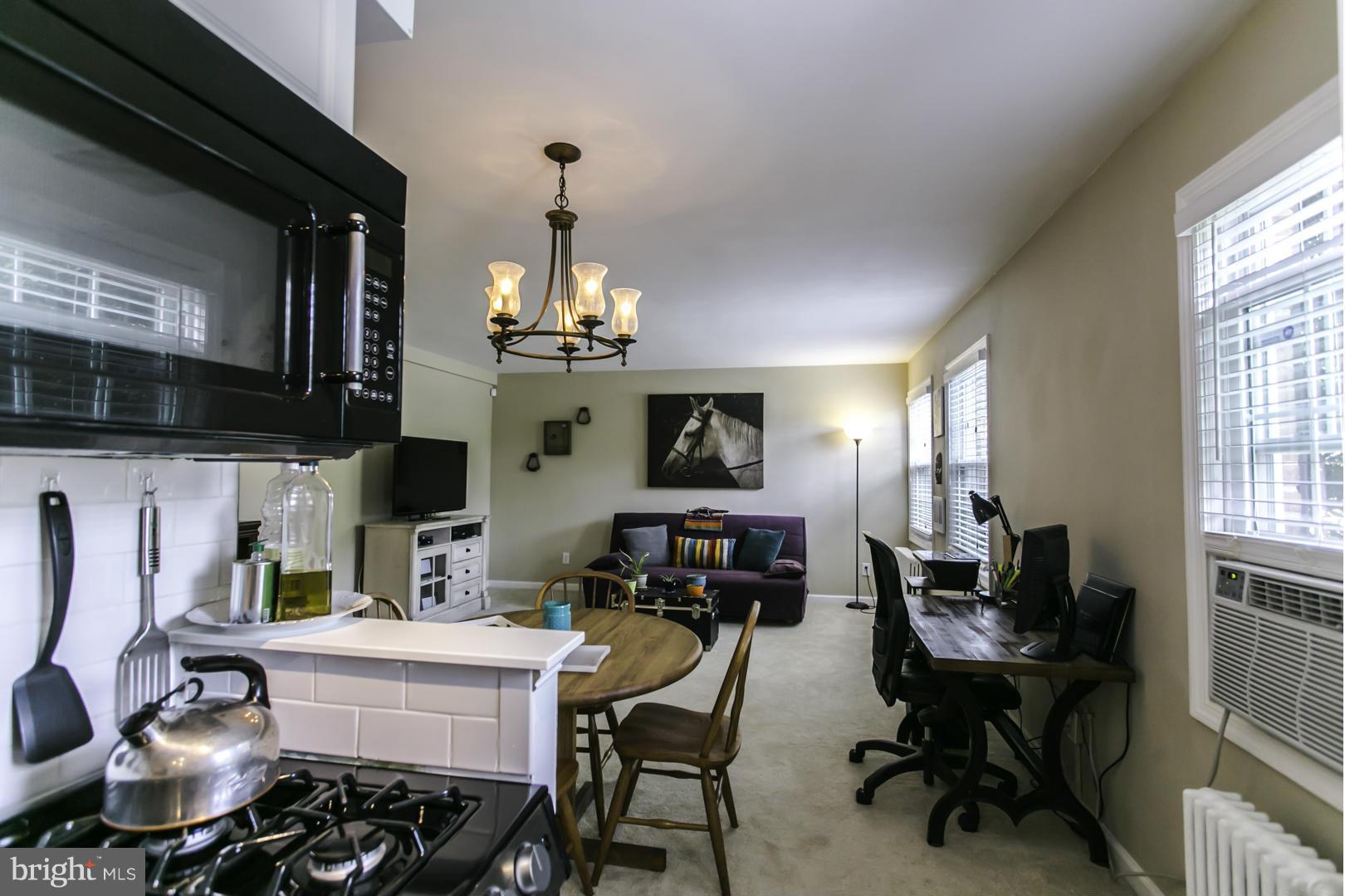 FREDERICK COURTS - Residential