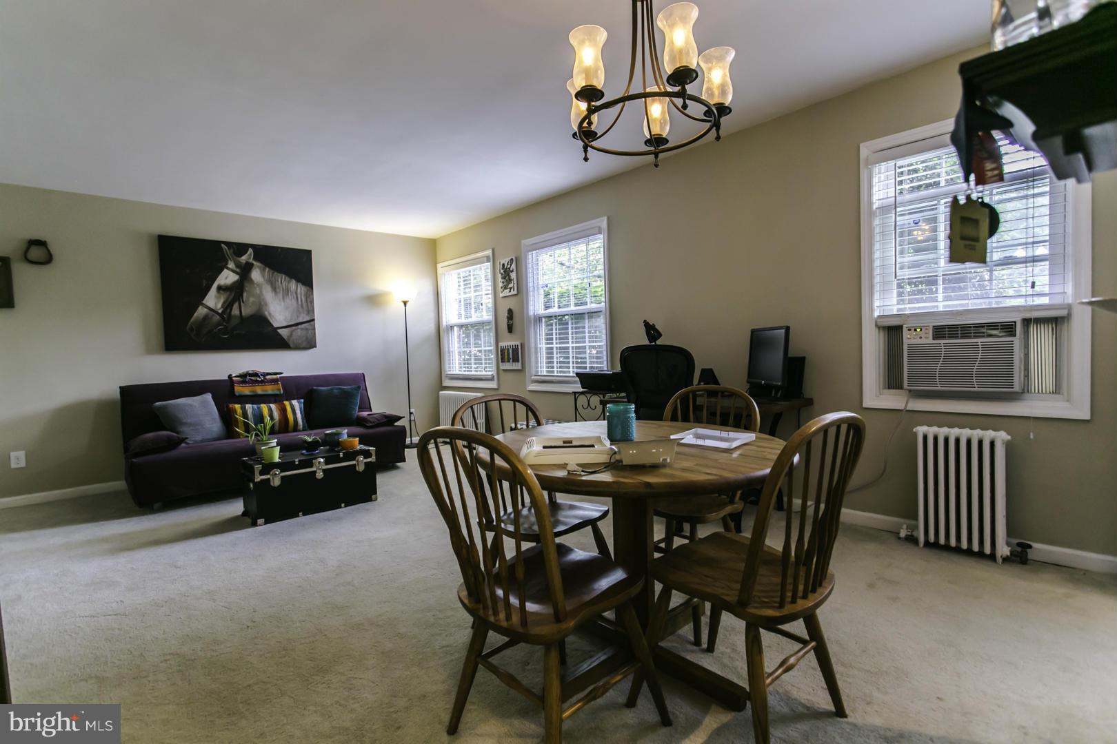 FREDERICK COURTS - Residential