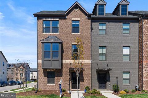Townhouse For Sale - 2037 Tobacco Mill Street<br/> Richmond City County, RICHMOND, VA 23235