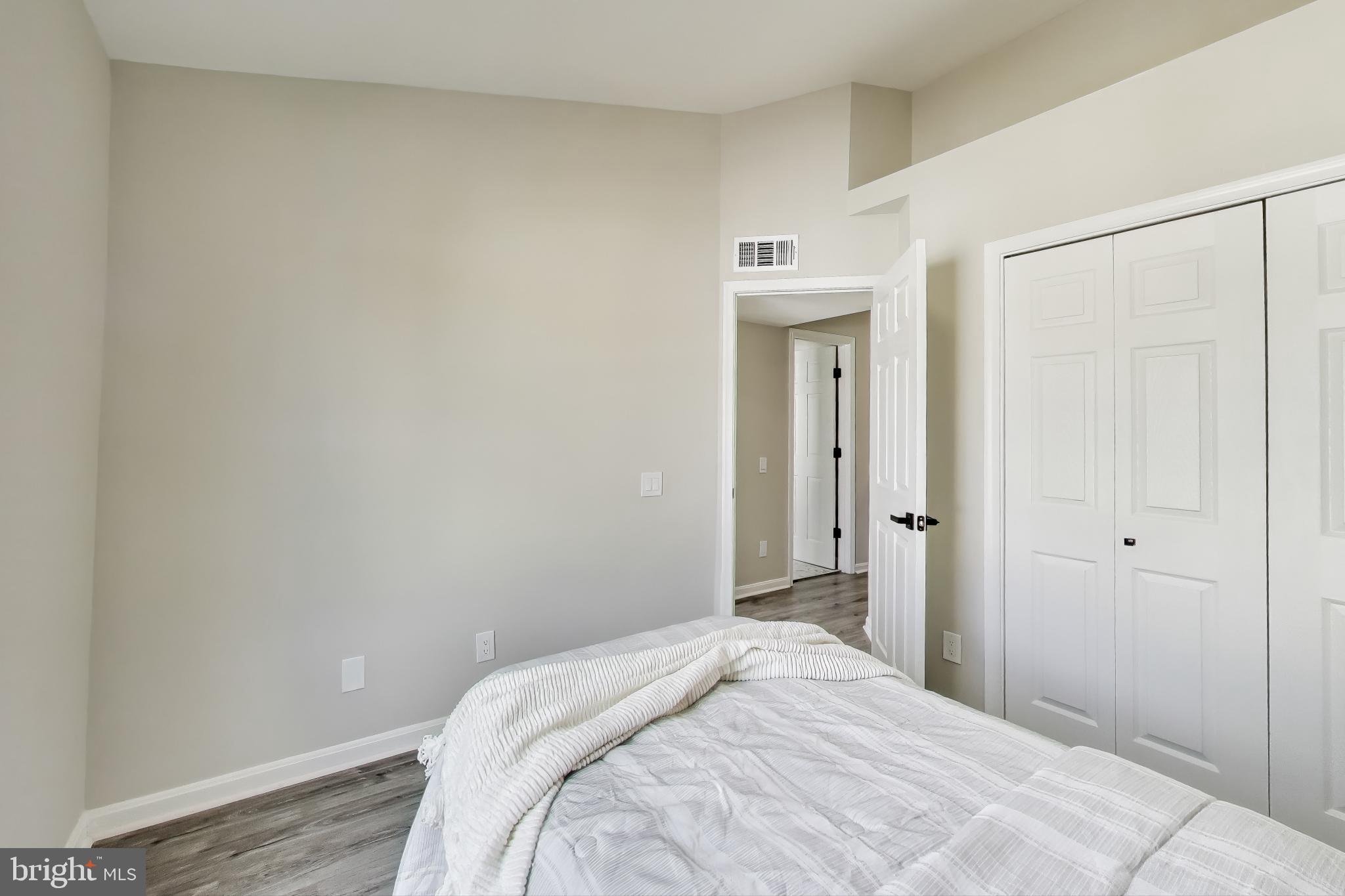 GUNSTON CORNER - Residential