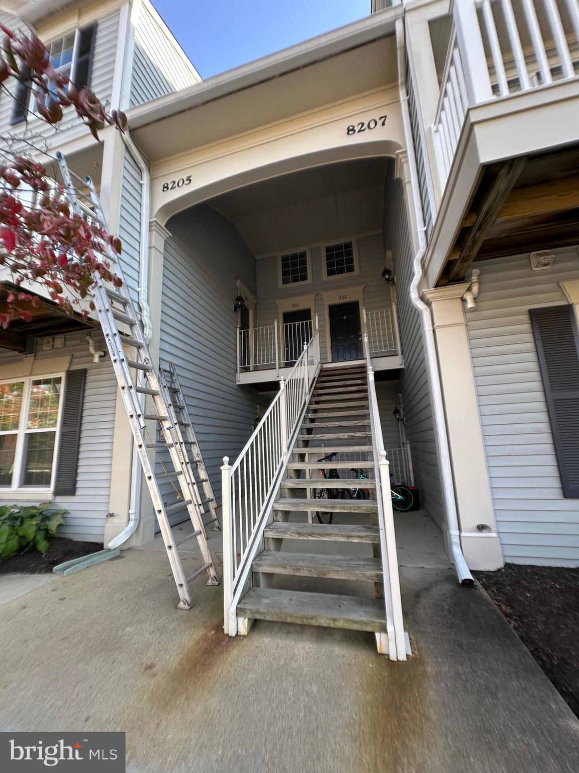 8205 CROSSBROOK COURT 201
