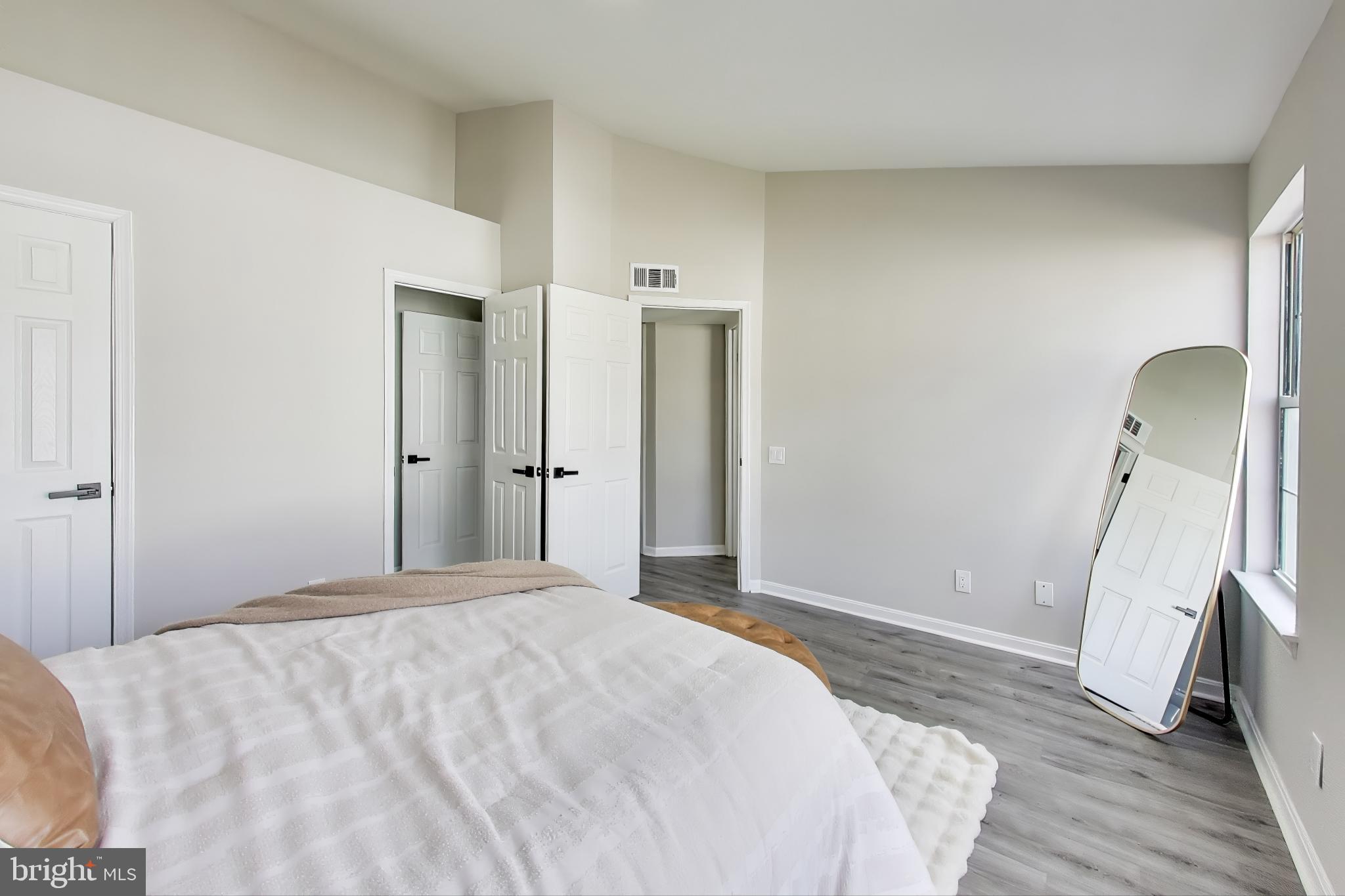 GUNSTON CORNER - Residential