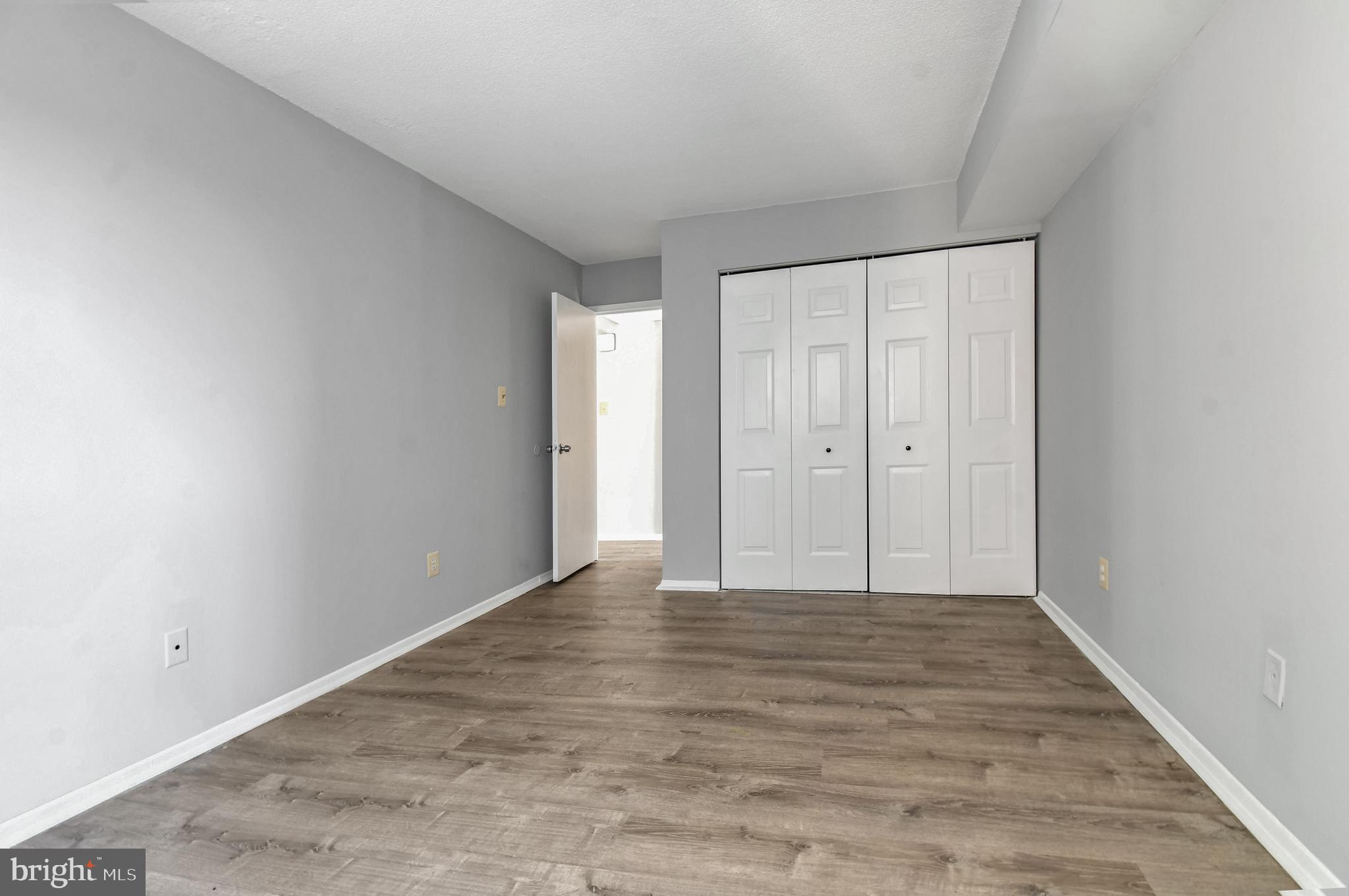 PRESIDENTIAL TOWERS - Residential