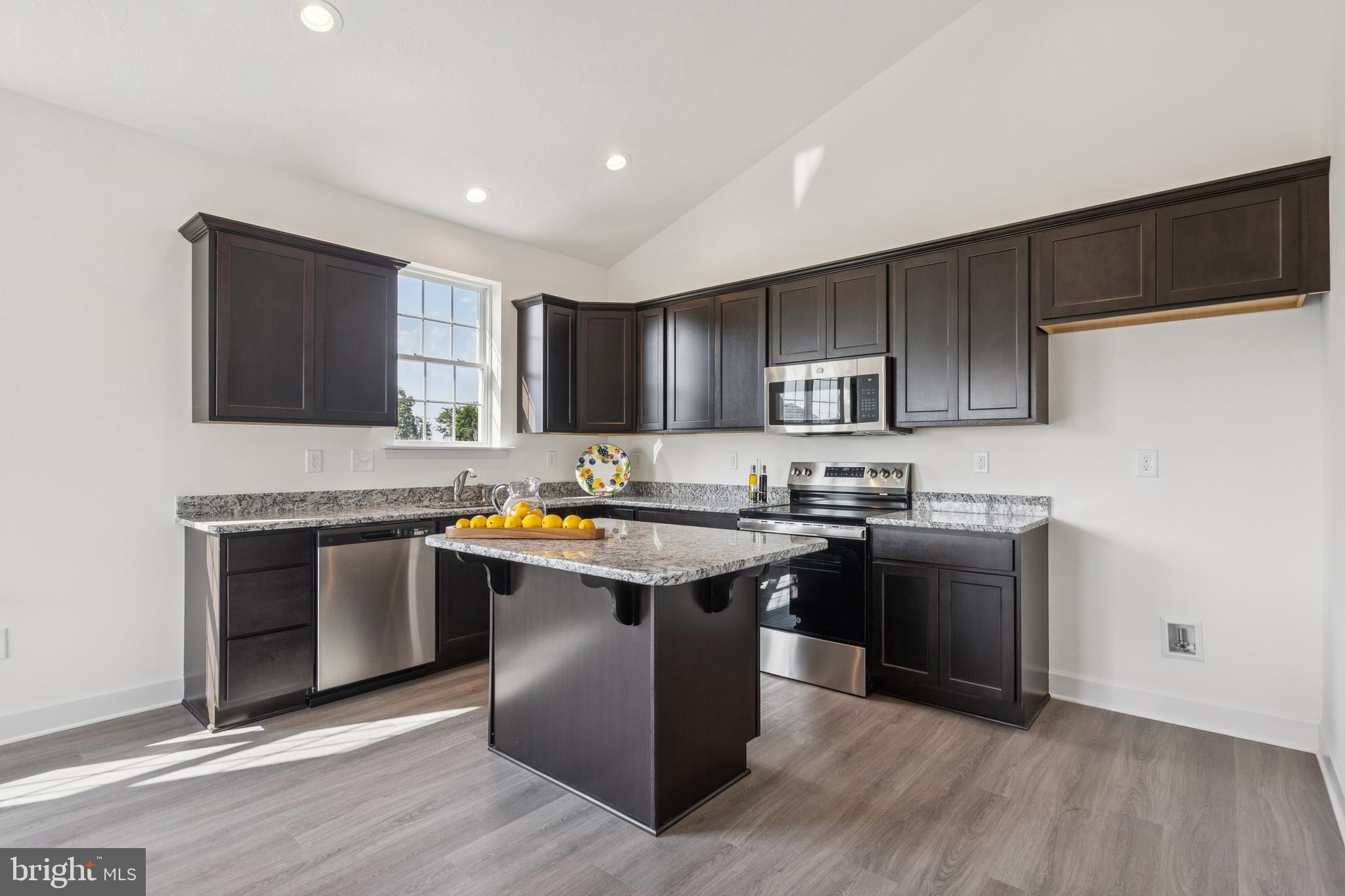 CUMBERLAND VILLAGE - Residential