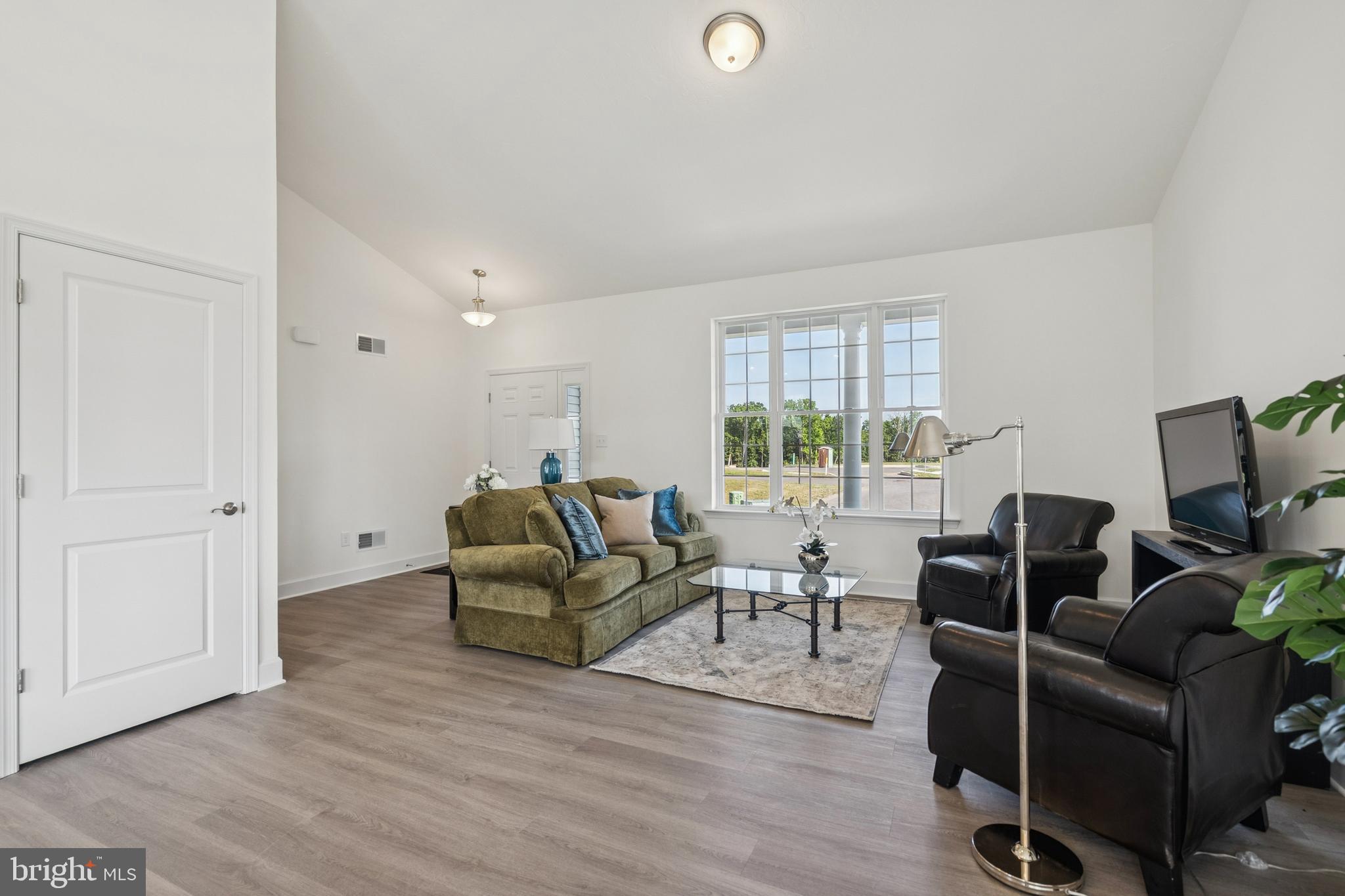 CUMBERLAND VILLAGE - Residential