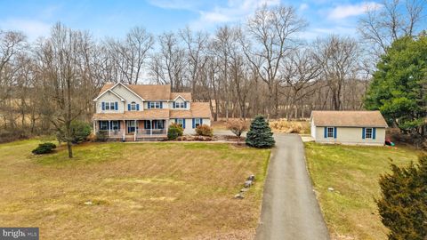 Homes For Sale - 181 Lower Cherry Valley Road<br/> SAYLORSBURG, PA 18353