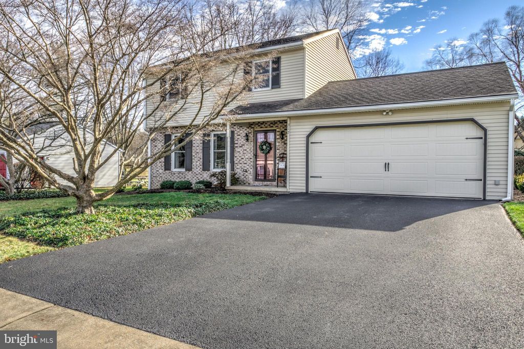 Photo of 317 Susan Avenue, STRASBURG, PA 17579 (MLS # PALA2062330)