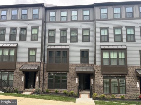 Photo of 17379 Harrison Ridge Drive, DUMFRIES, VA 22026 (MLS # VAPW2106814) Photo of 17379 Harrison Ridge Drive, DUMFRIES, VA 22026 (MLS # VAPW2106814)