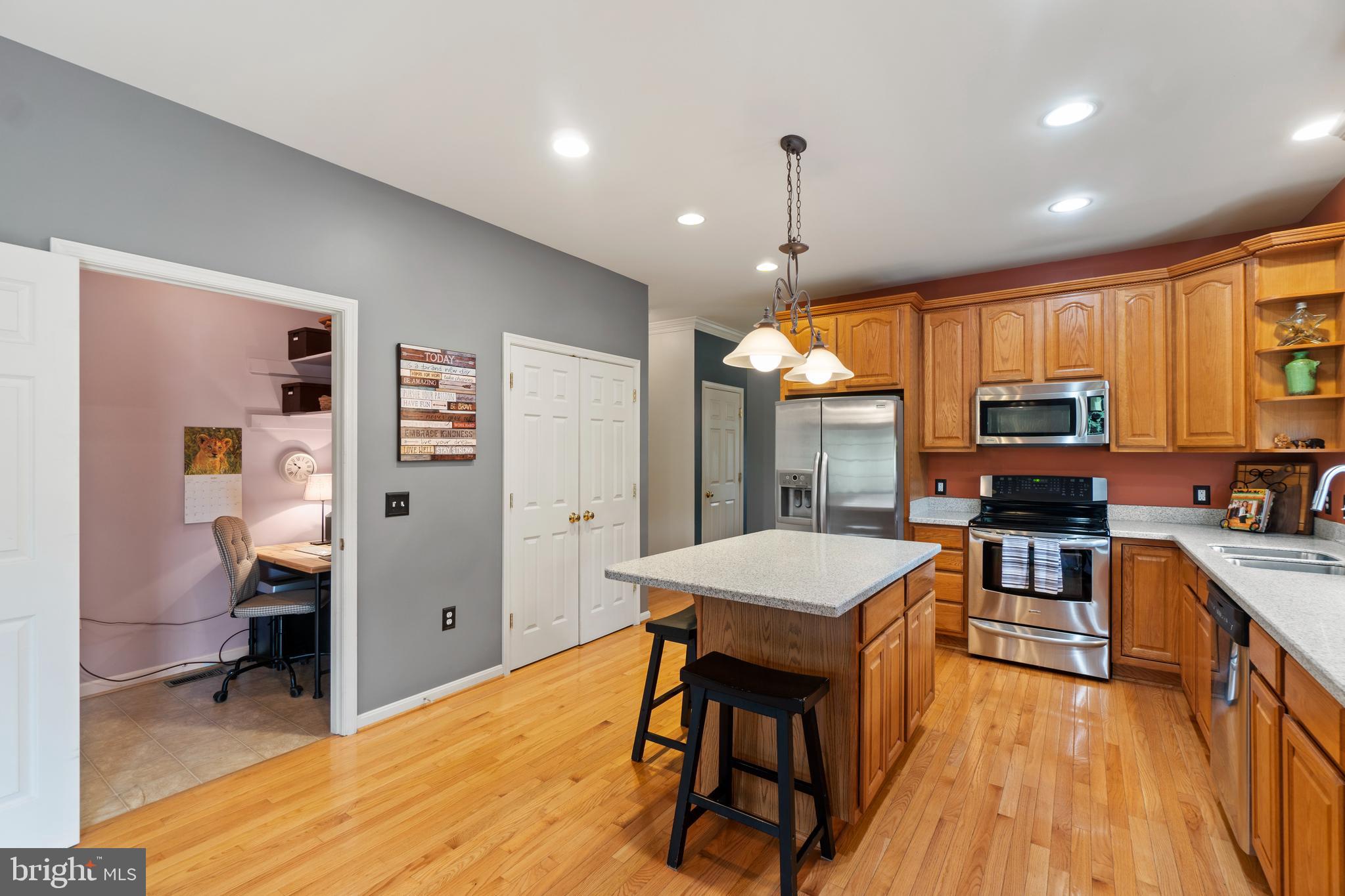 EQUESTRIAN ESTATES - Residential