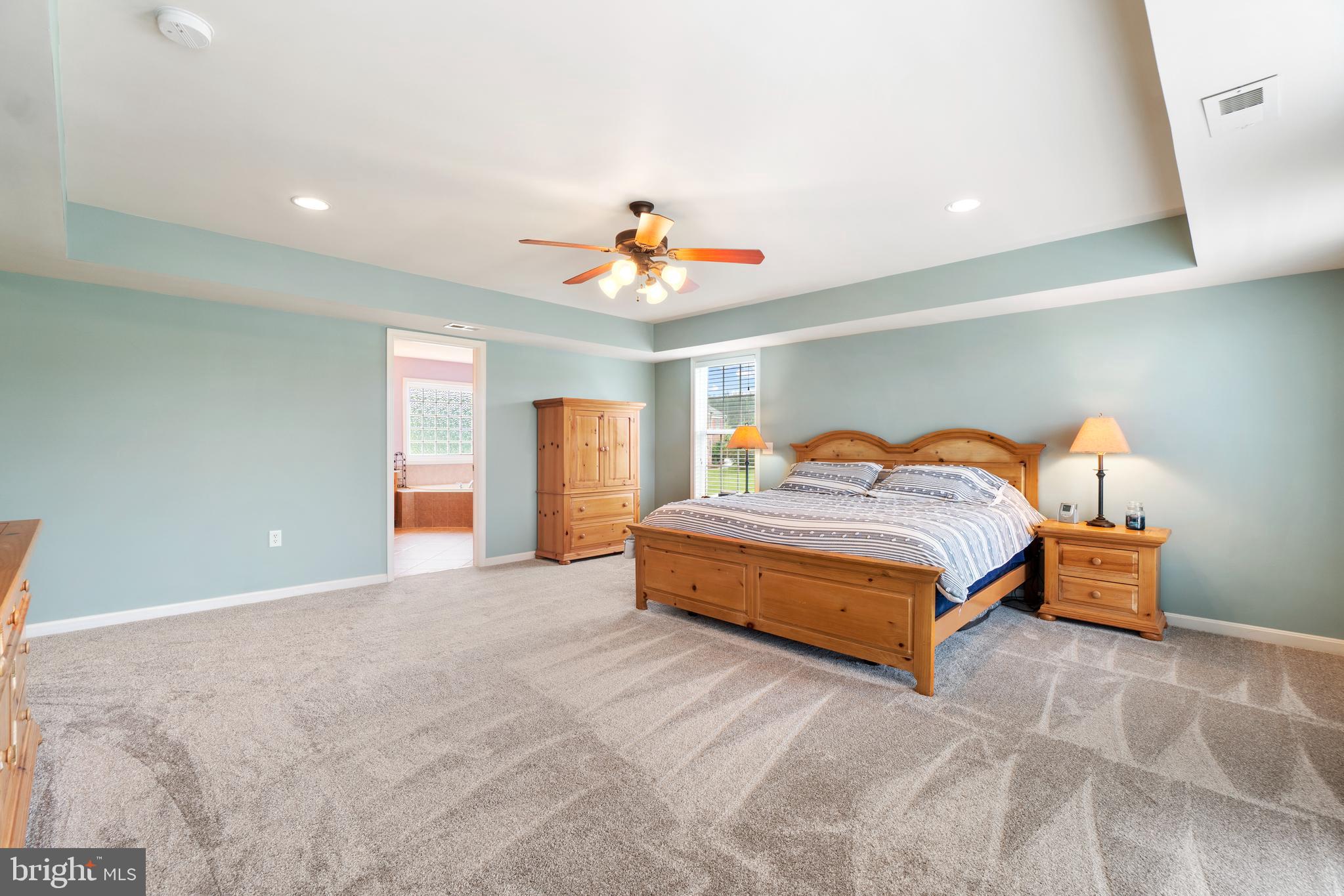 EQUESTRIAN ESTATES - Residential