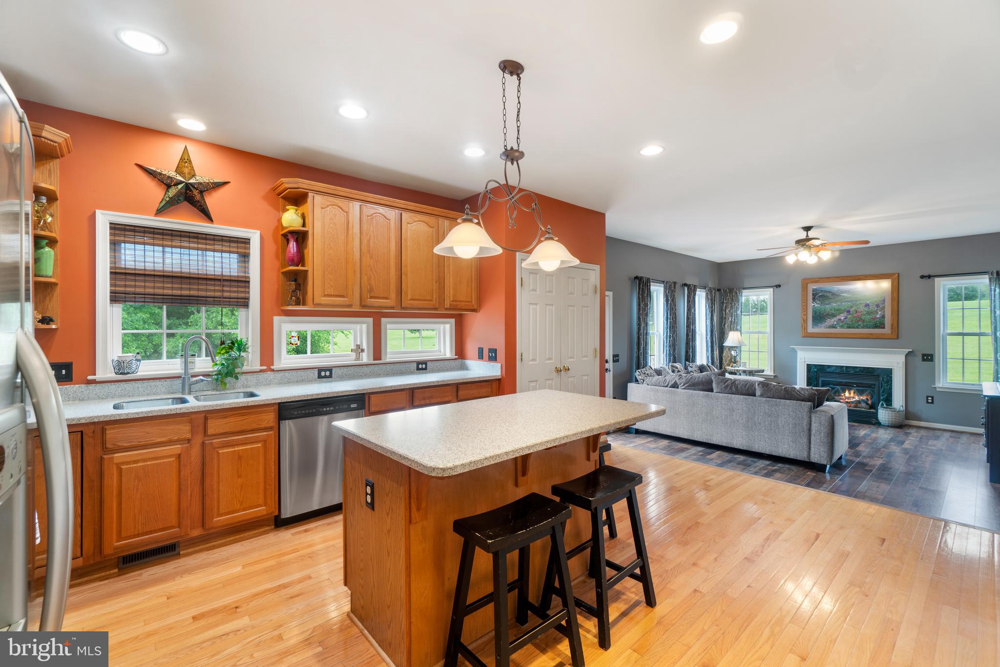 EQUESTRIAN ESTATES - Residential