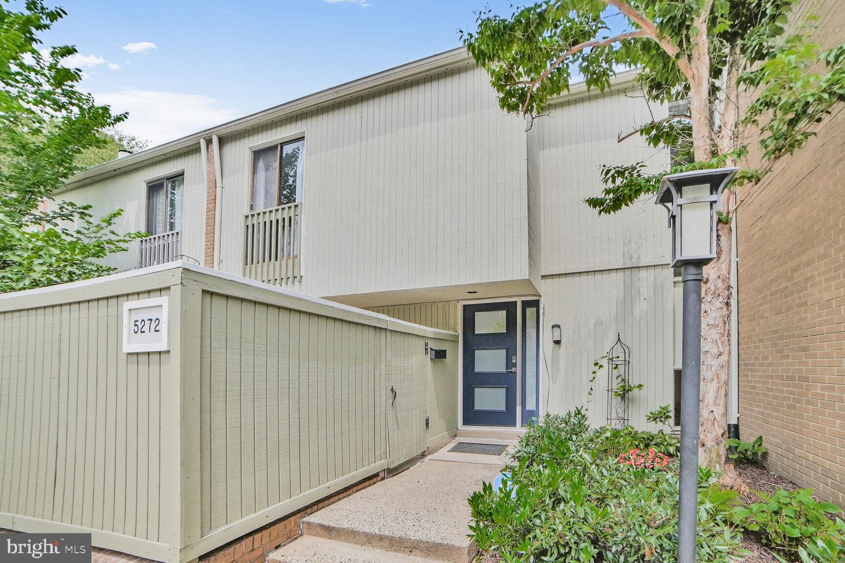 POOKS HILL - Residential