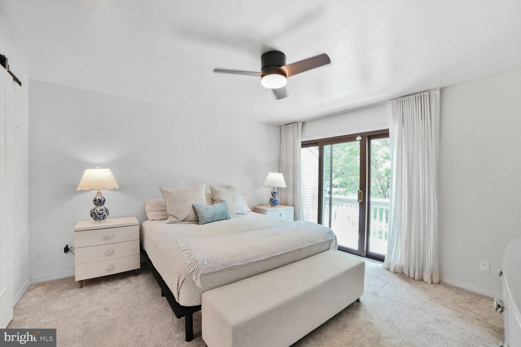 POOKS HILL - Residential