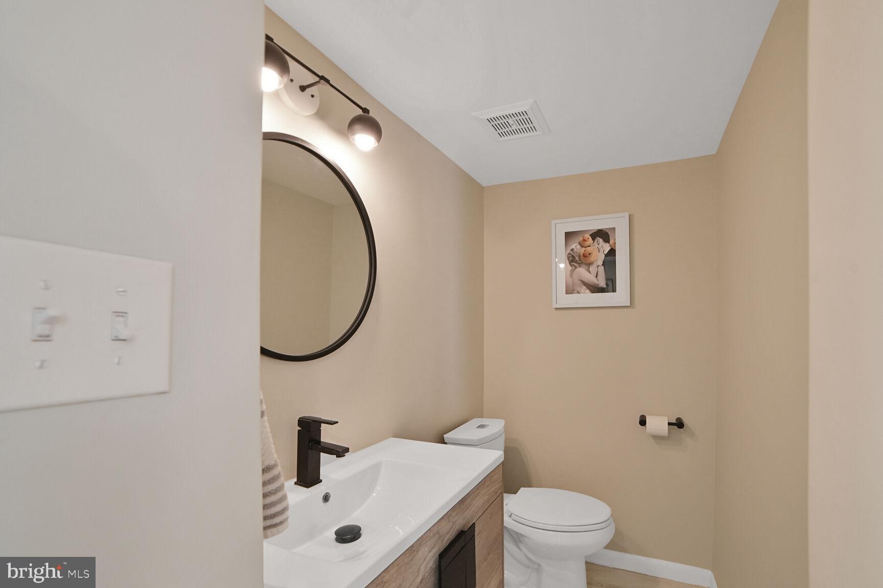 POOKS HILL - Residential