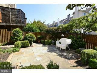 POTOMAC LAKES - Residential Lease