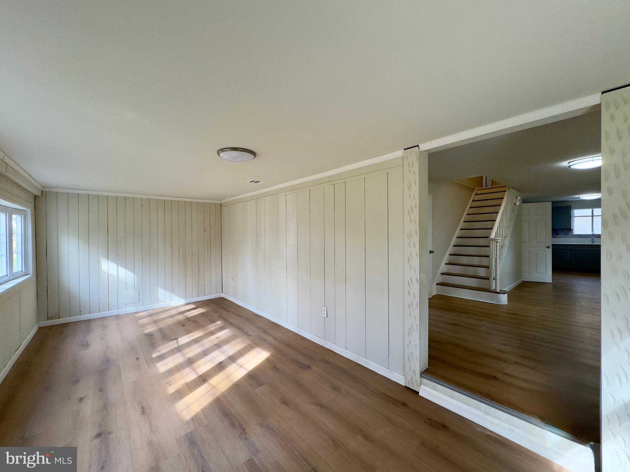 BOWLEYS QUARTERS - Residential Lease