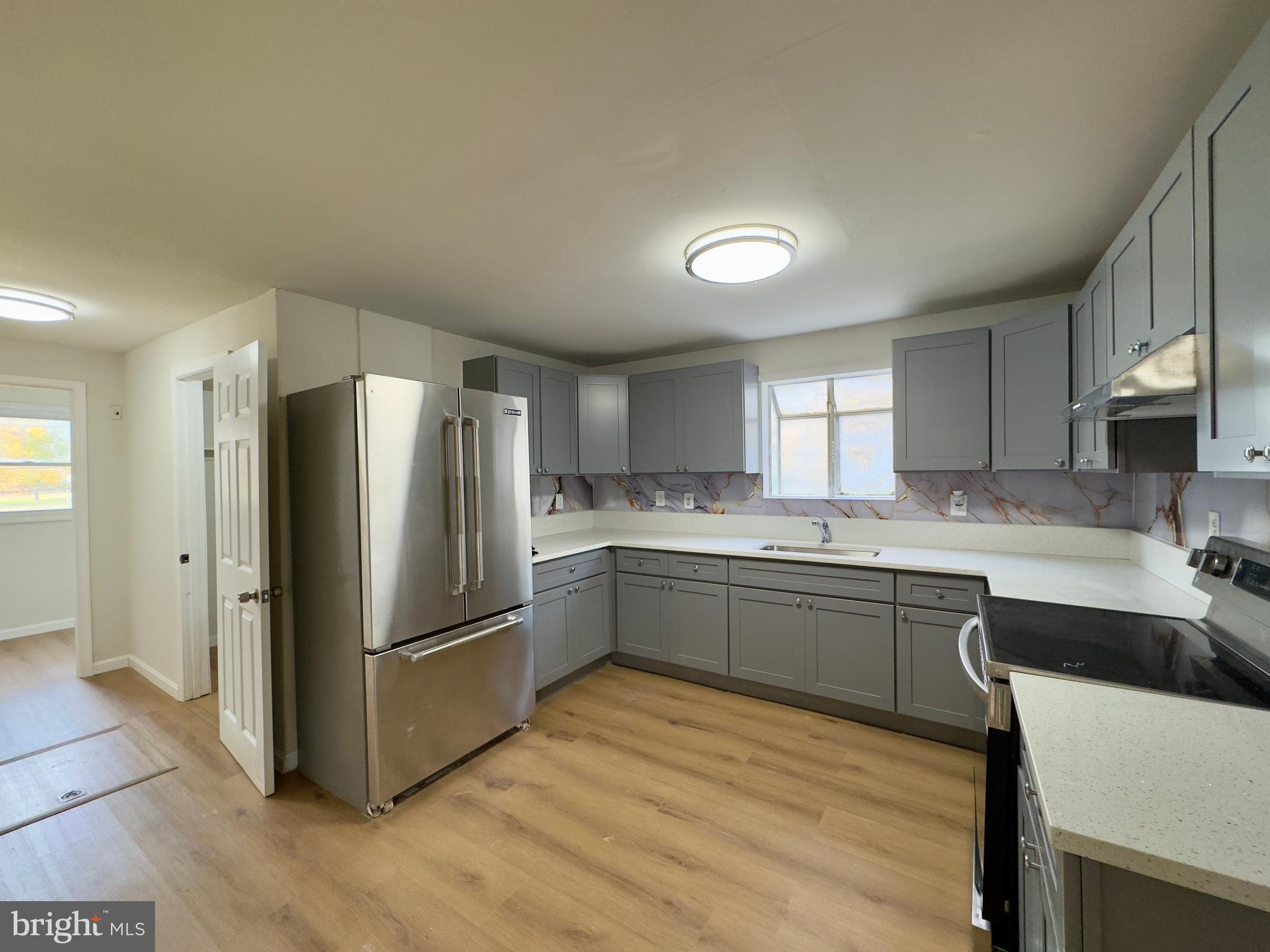 BOWLEYS QUARTERS - Residential Lease