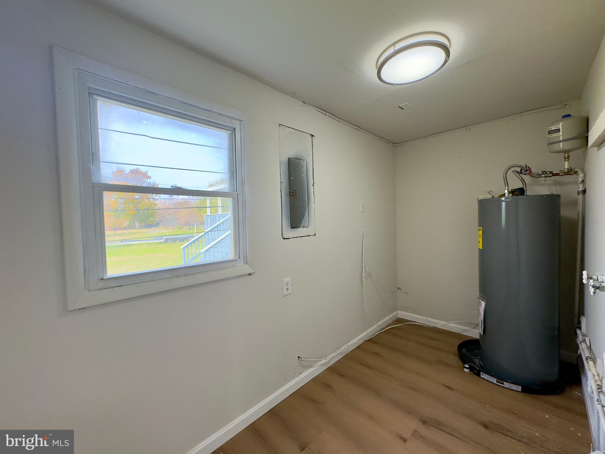 BOWLEYS QUARTERS - Residential Lease