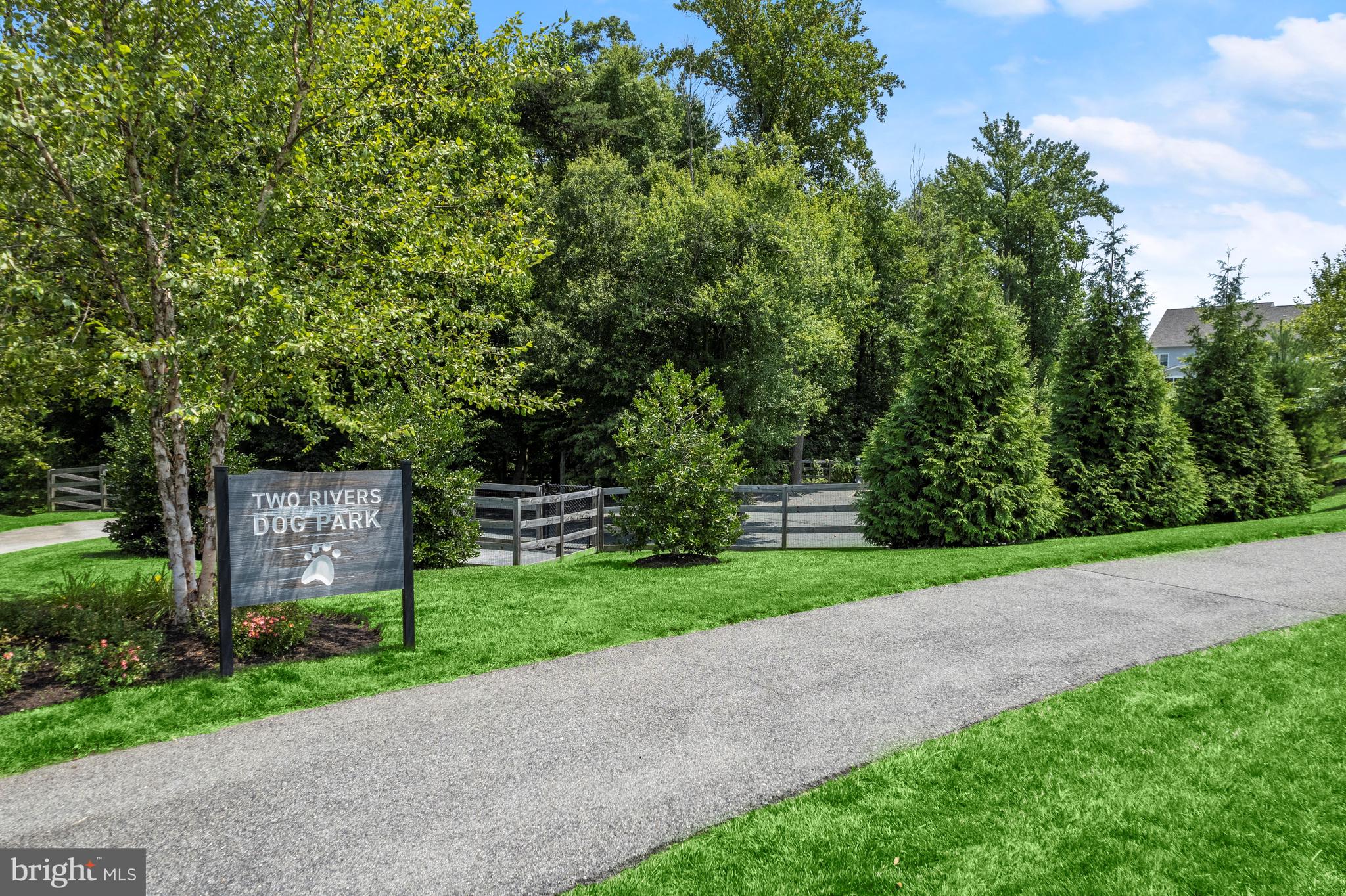 TWO RIVERS - Residential