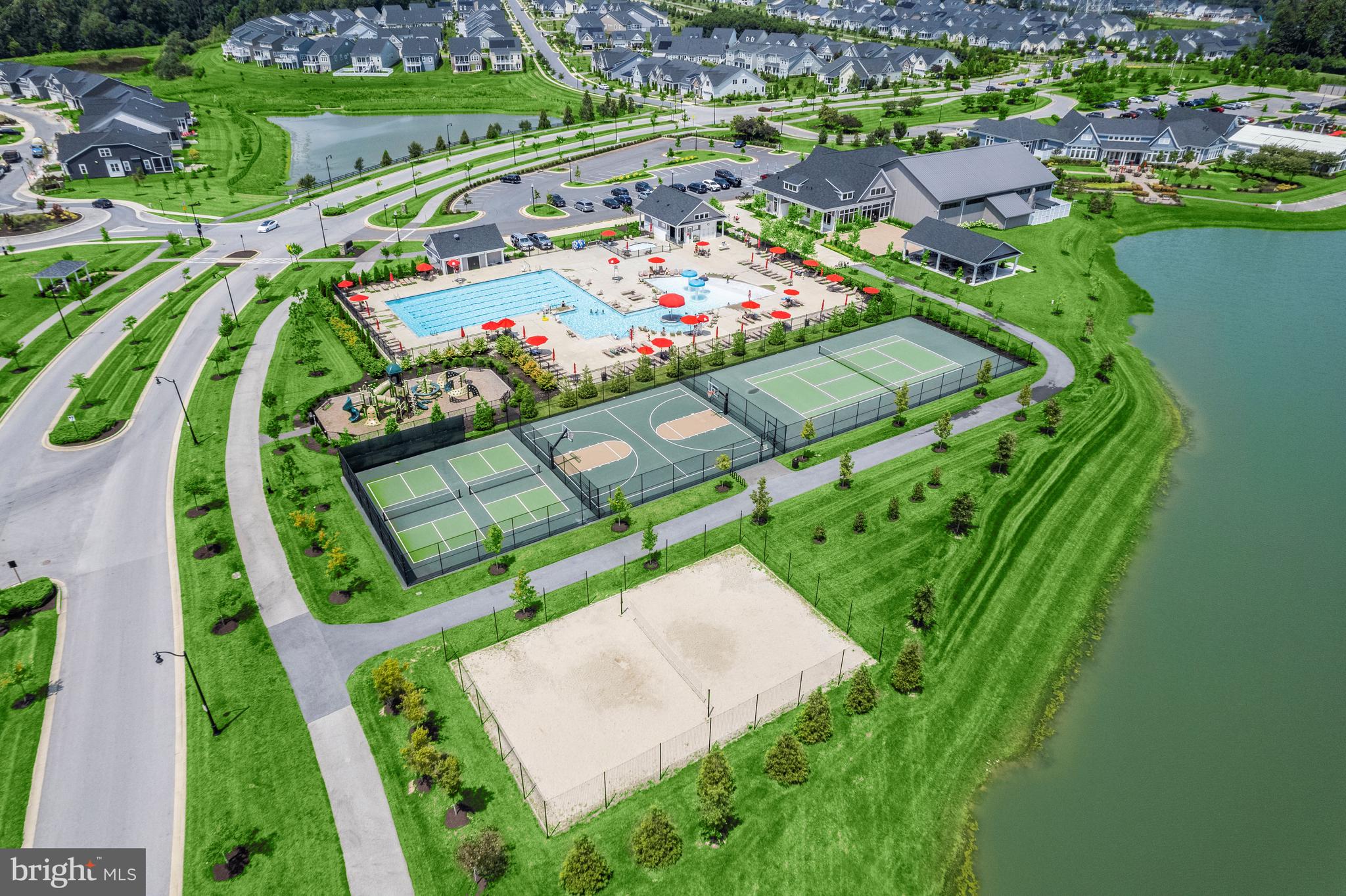 TWO RIVERS - Residential