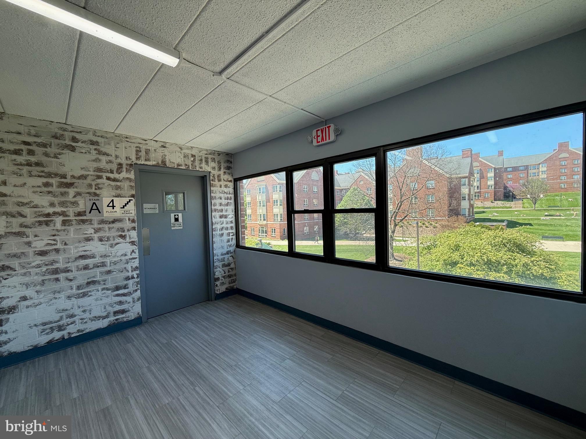 UNIVERSITY GATEWAY - Residential
