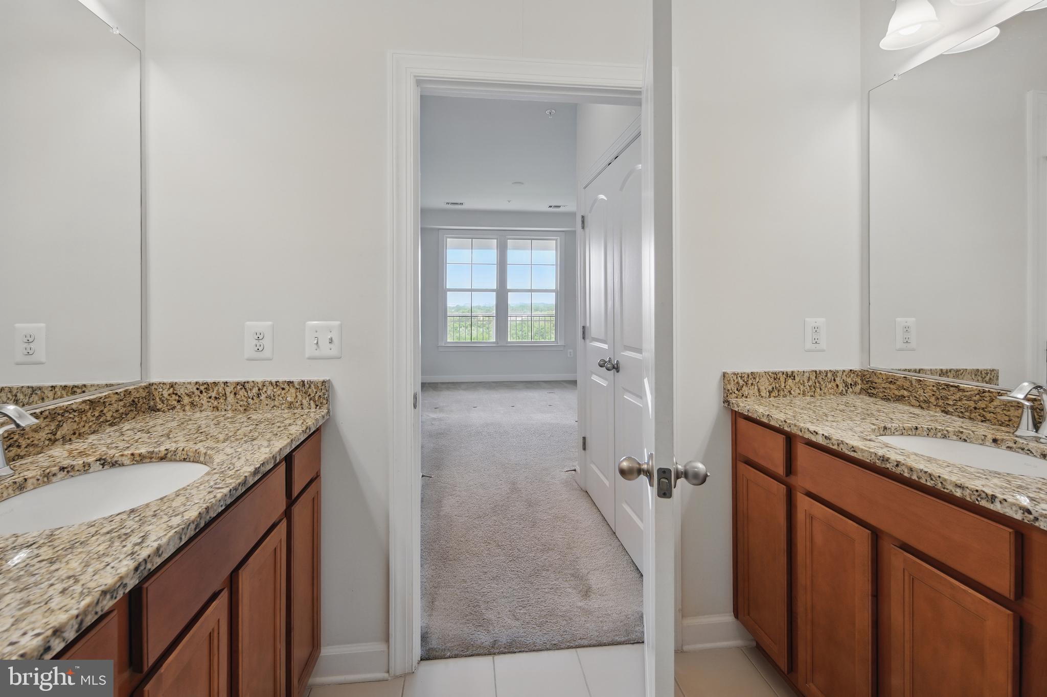 DISCOVERY SQUARE - Residential Lease