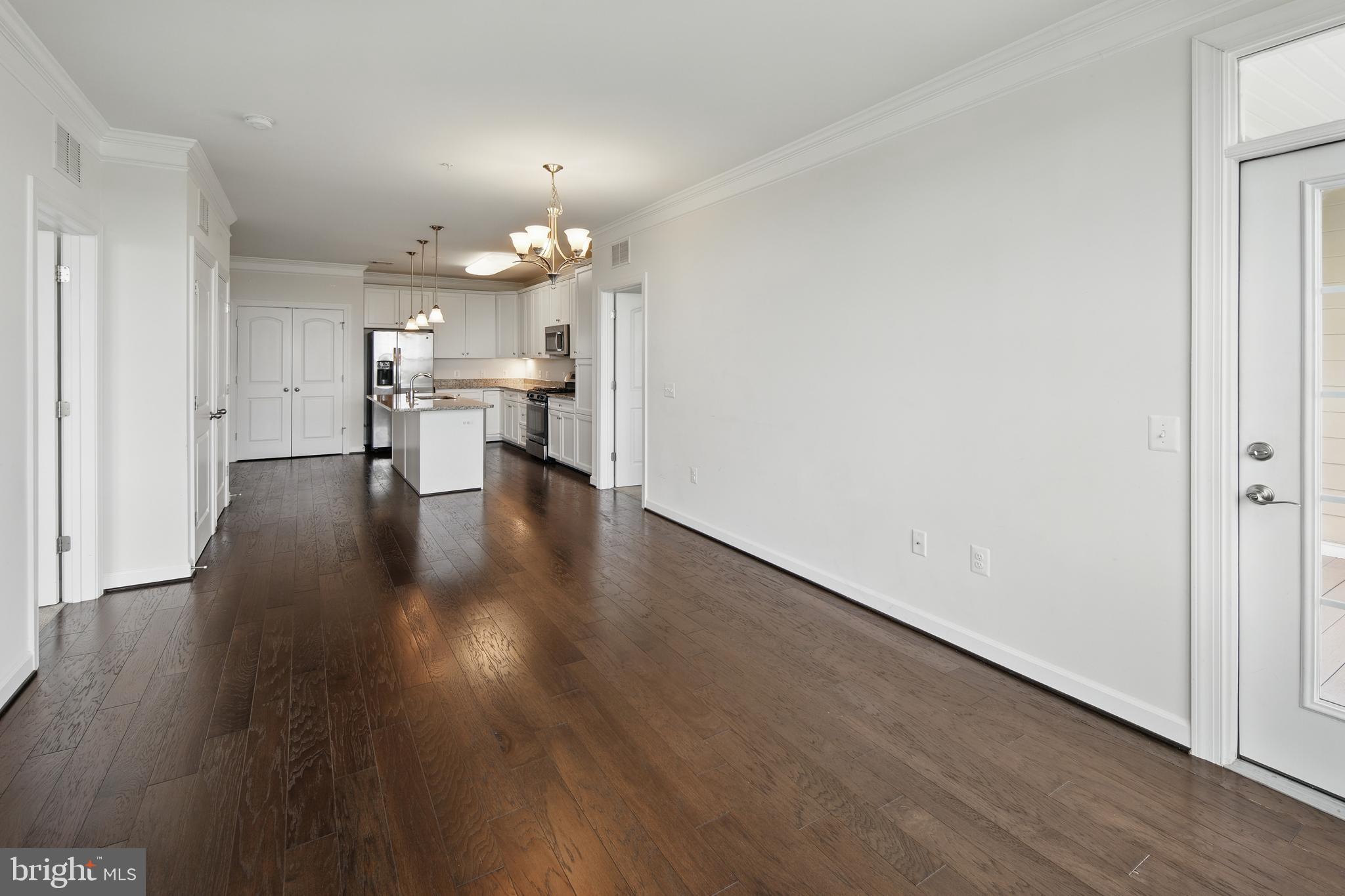 DISCOVERY SQUARE - Residential Lease