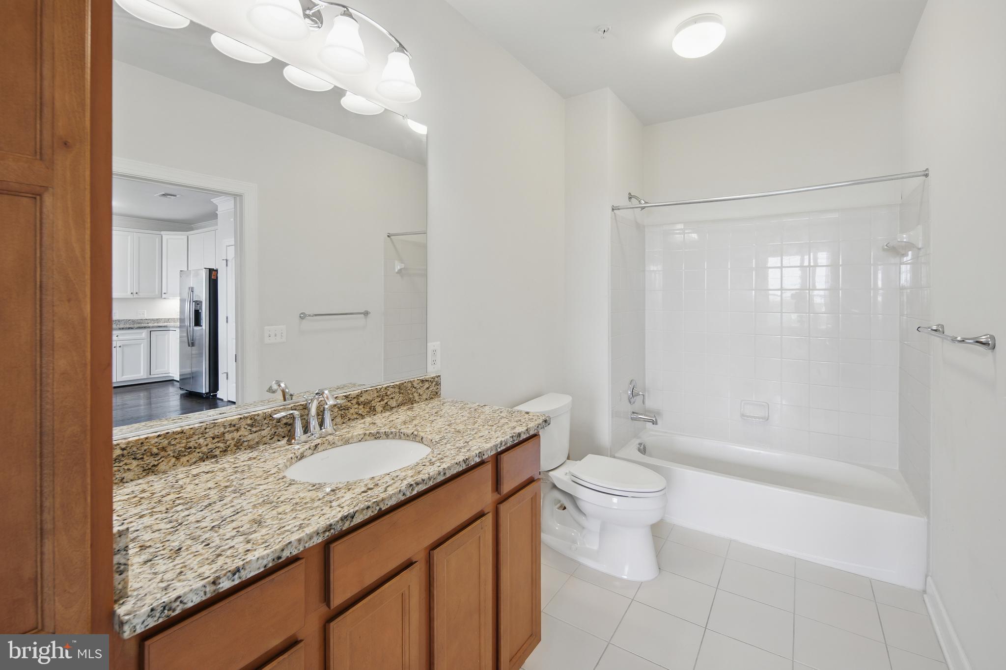 DISCOVERY SQUARE - Residential Lease