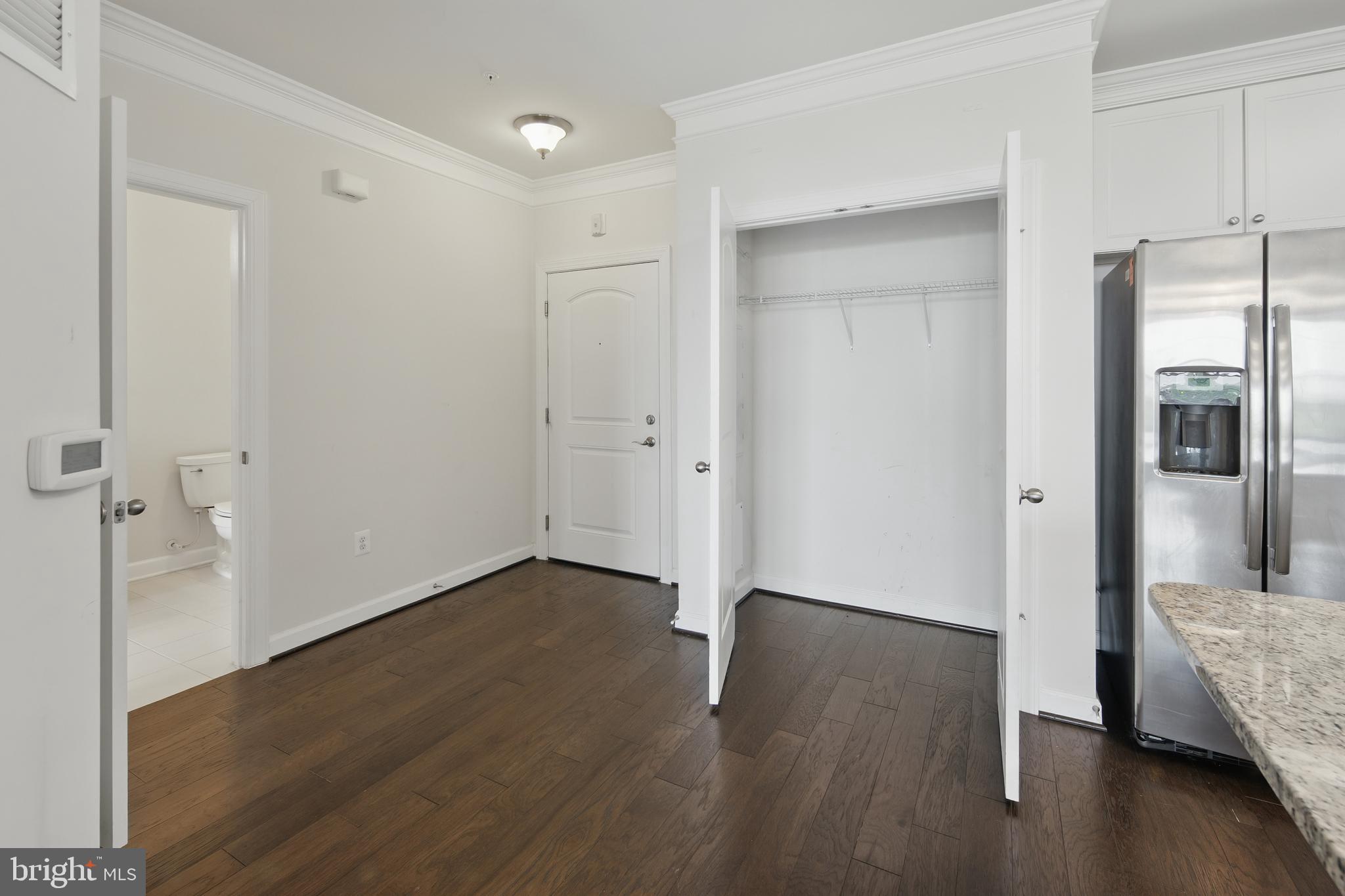 DISCOVERY SQUARE - Residential Lease