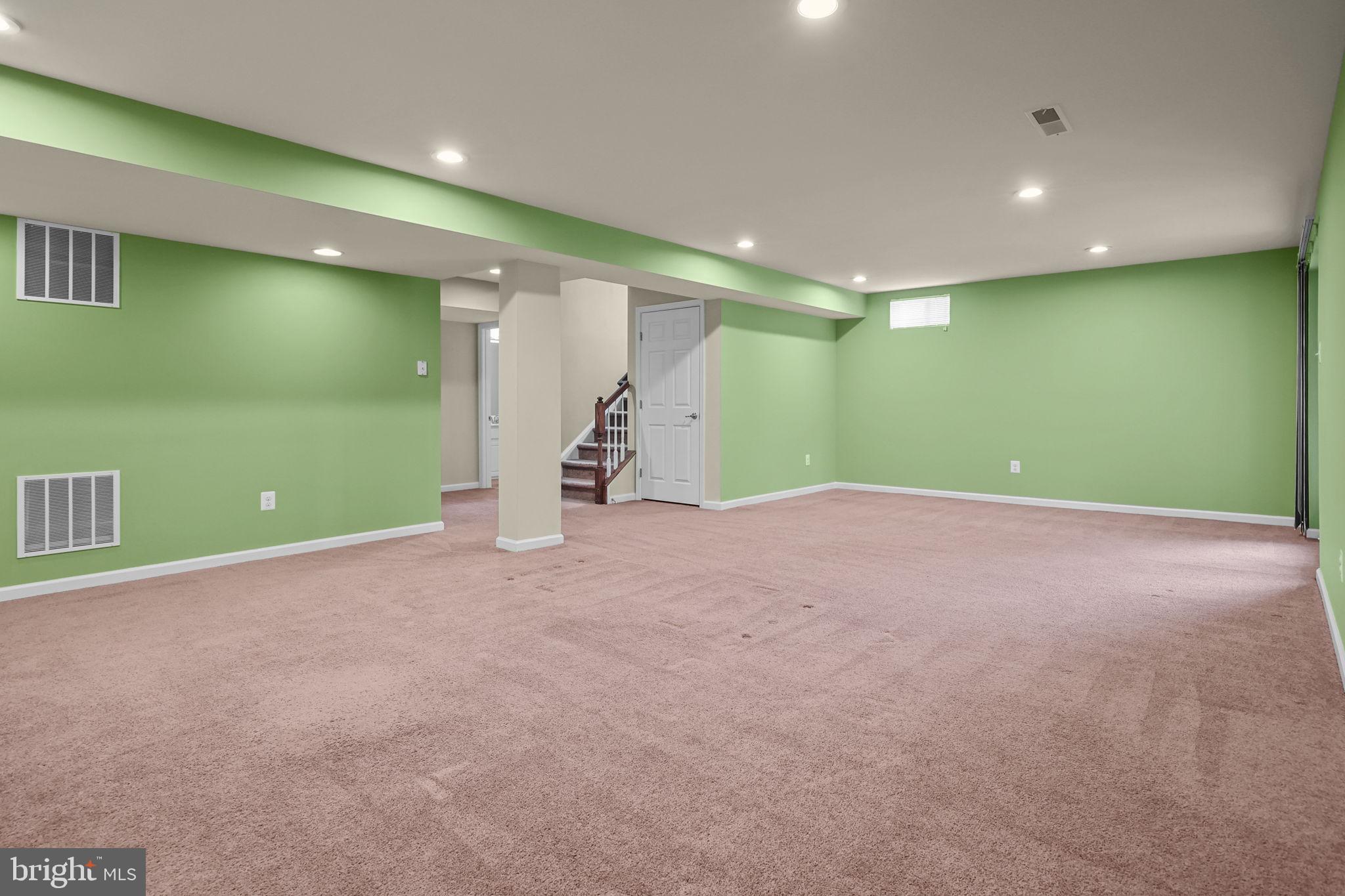 WOODMONT - Residential