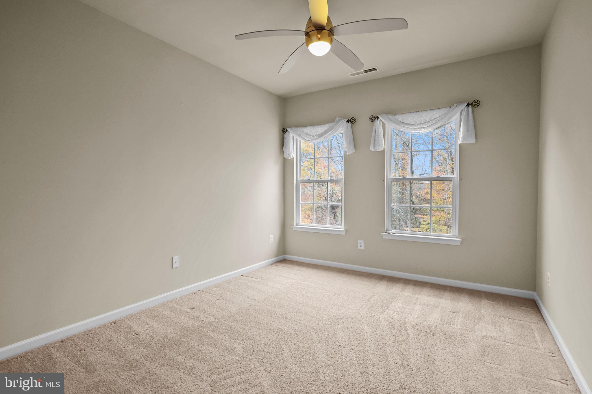 WOODMONT - Residential