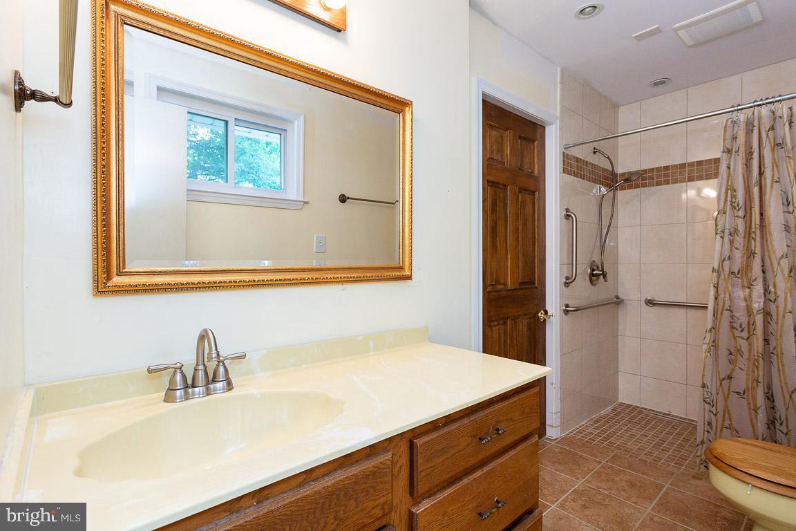 WEST SPRINGFIELD VILLAGE - Residential