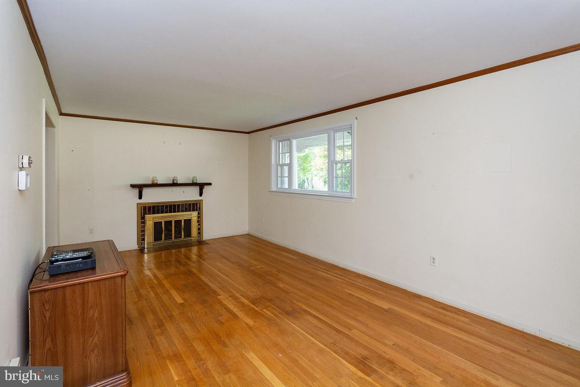 WEST SPRINGFIELD VILLAGE - Residential