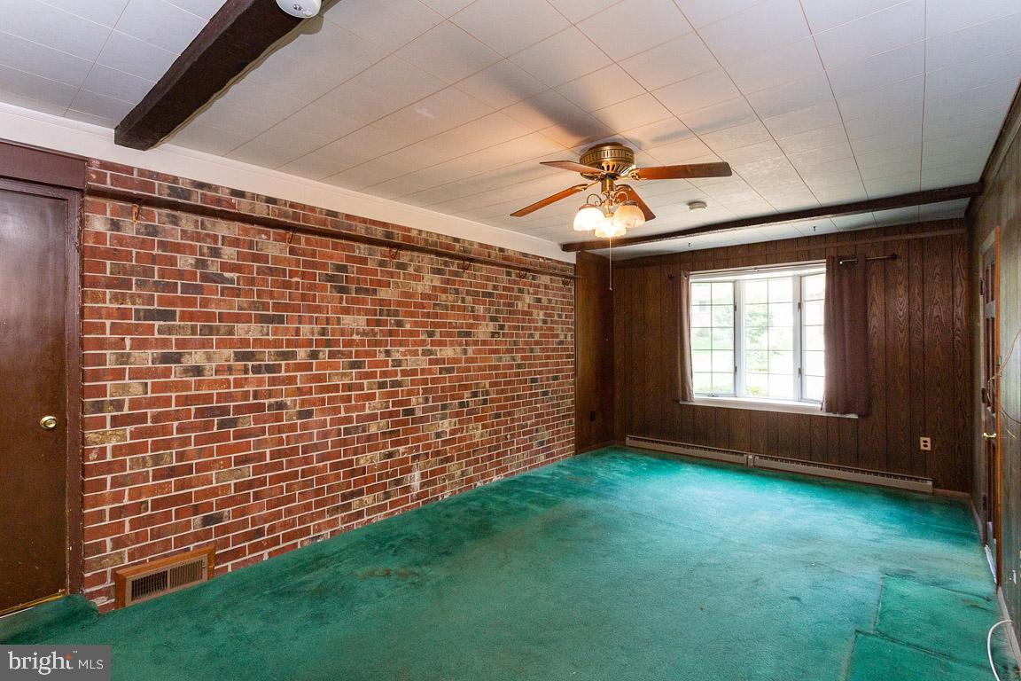 WEST SPRINGFIELD VILLAGE - Residential