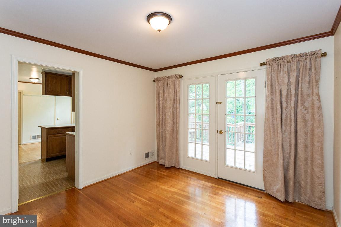 WEST SPRINGFIELD VILLAGE - Residential