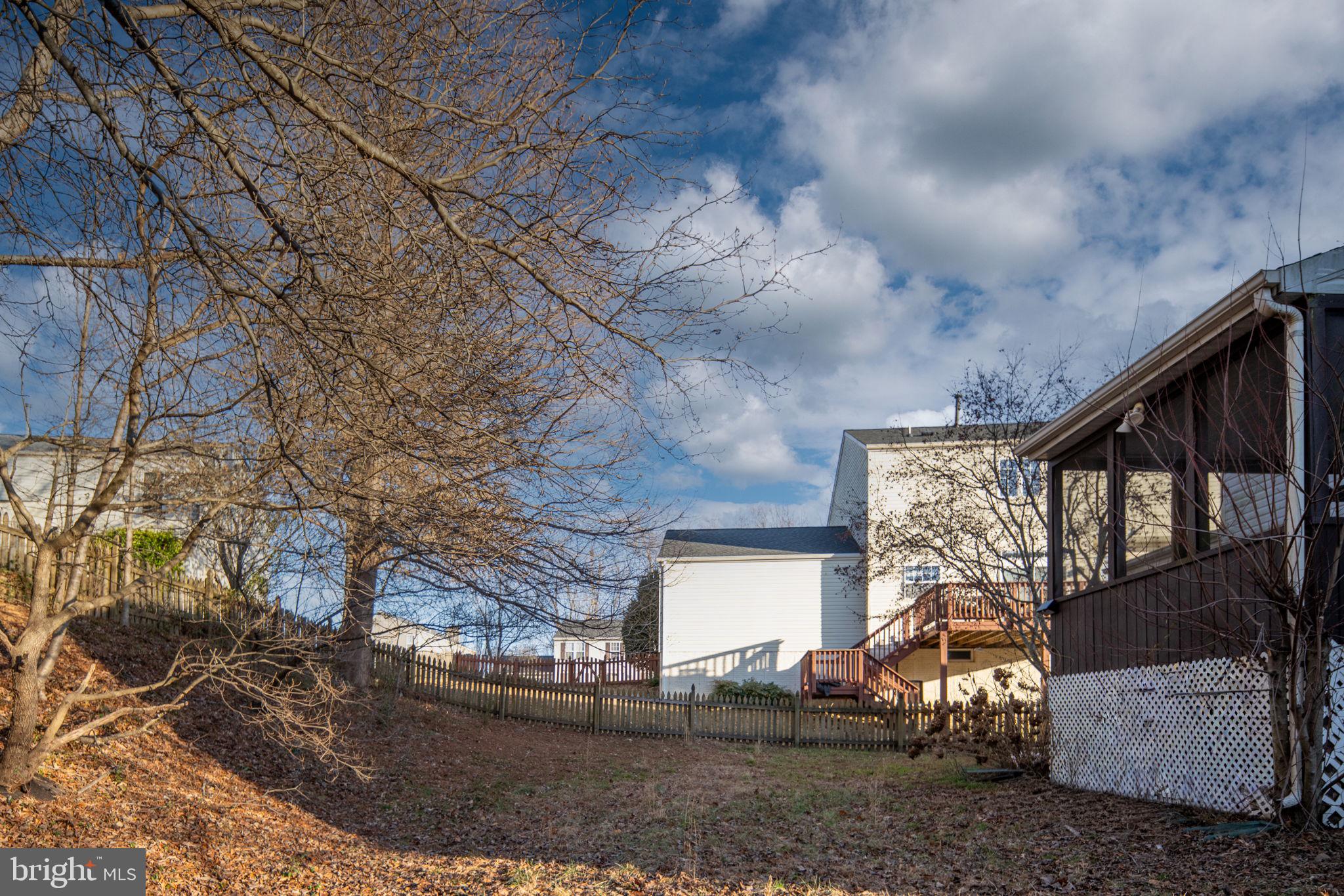 STAFFORD LAKES VILLAGE - Residential