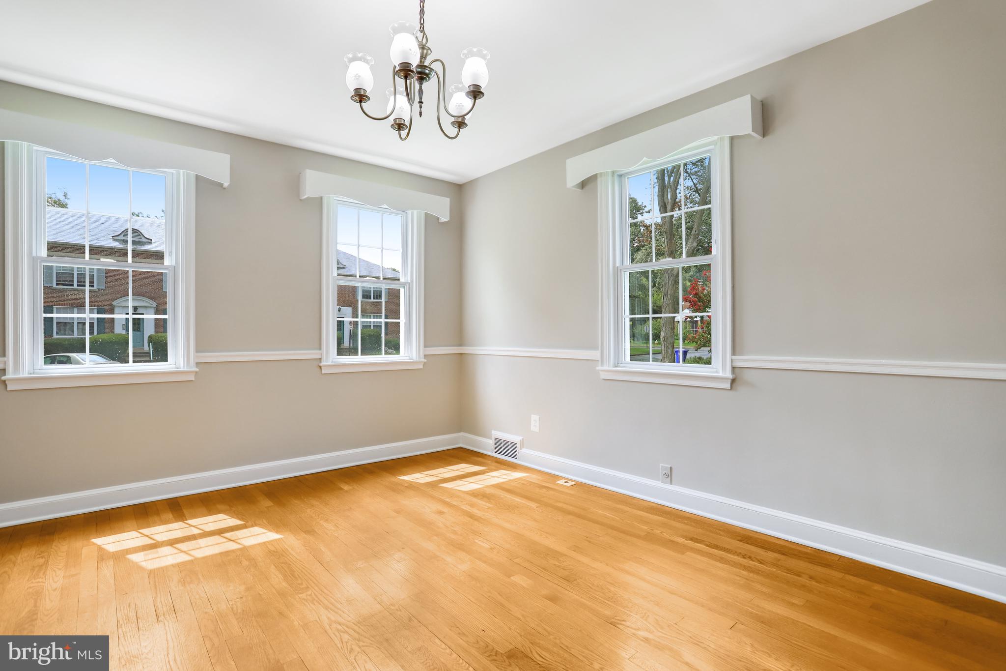 ASHTON HEIGHTS - Residential