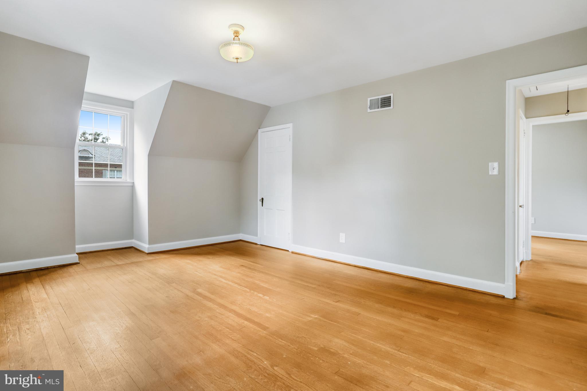 ASHTON HEIGHTS - Residential