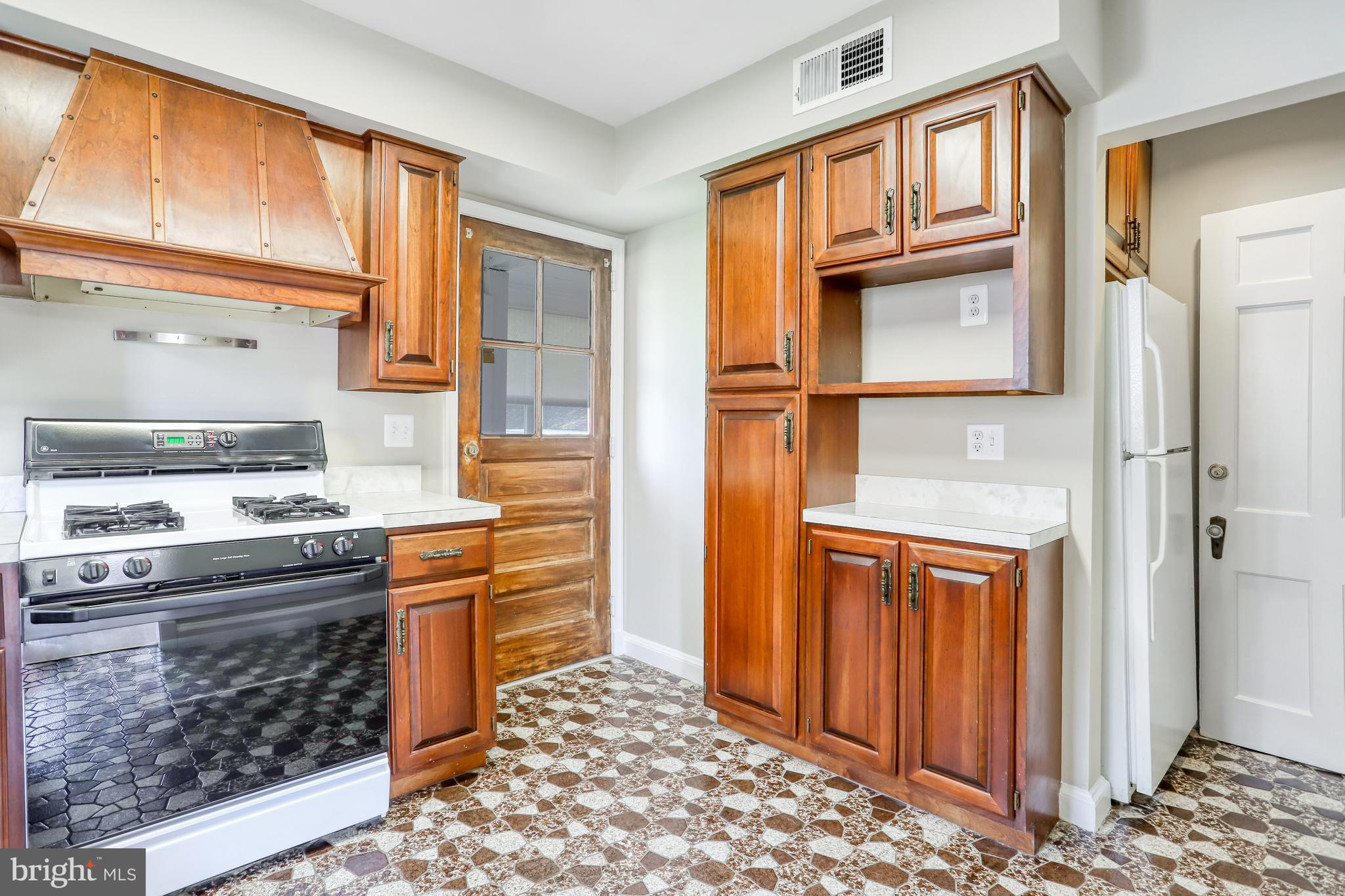 ASHTON HEIGHTS - Residential