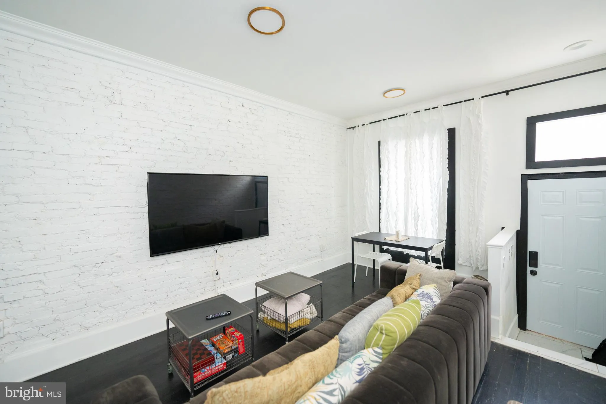 Baltimore, Maryland 21205, United States, 2 Bedrooms Bedrooms, ,1 BathroomBathrooms,Residential,Active,94138