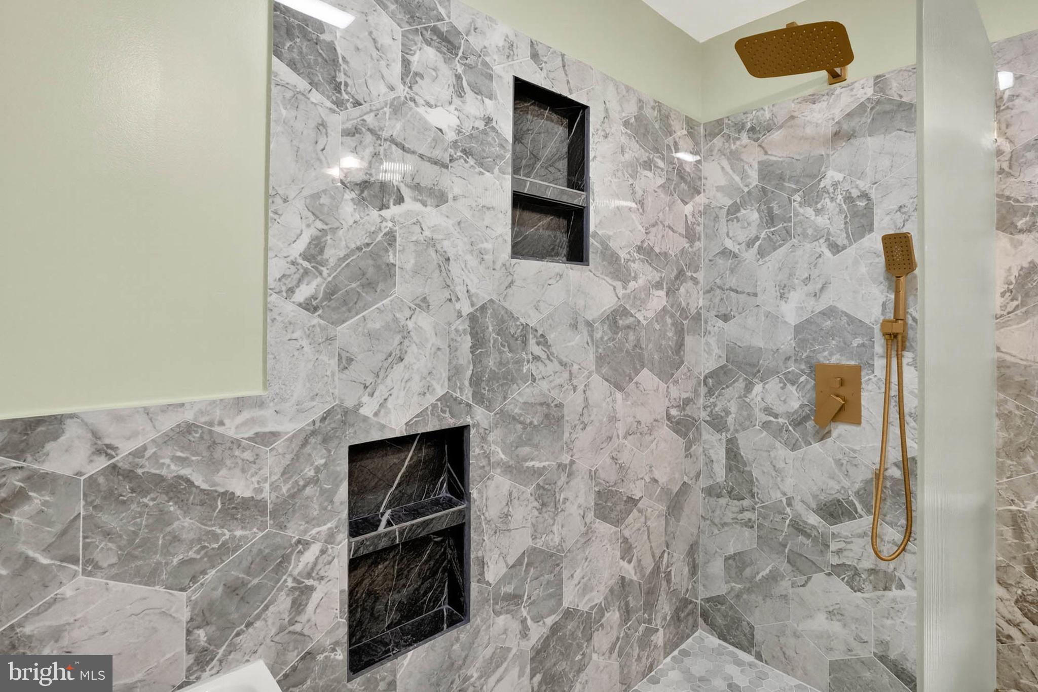 HIGHLAND - Residential