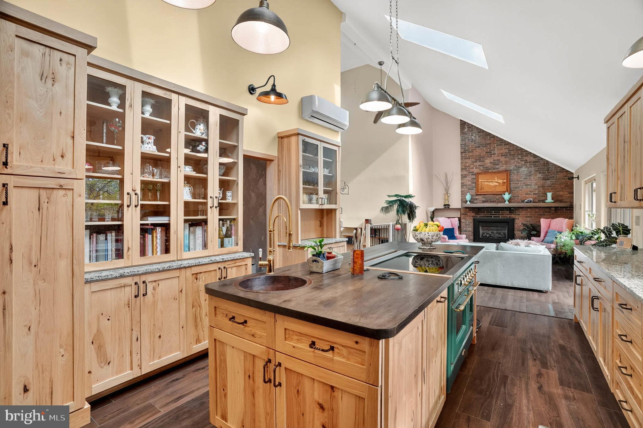 HIGHLAND - Residential