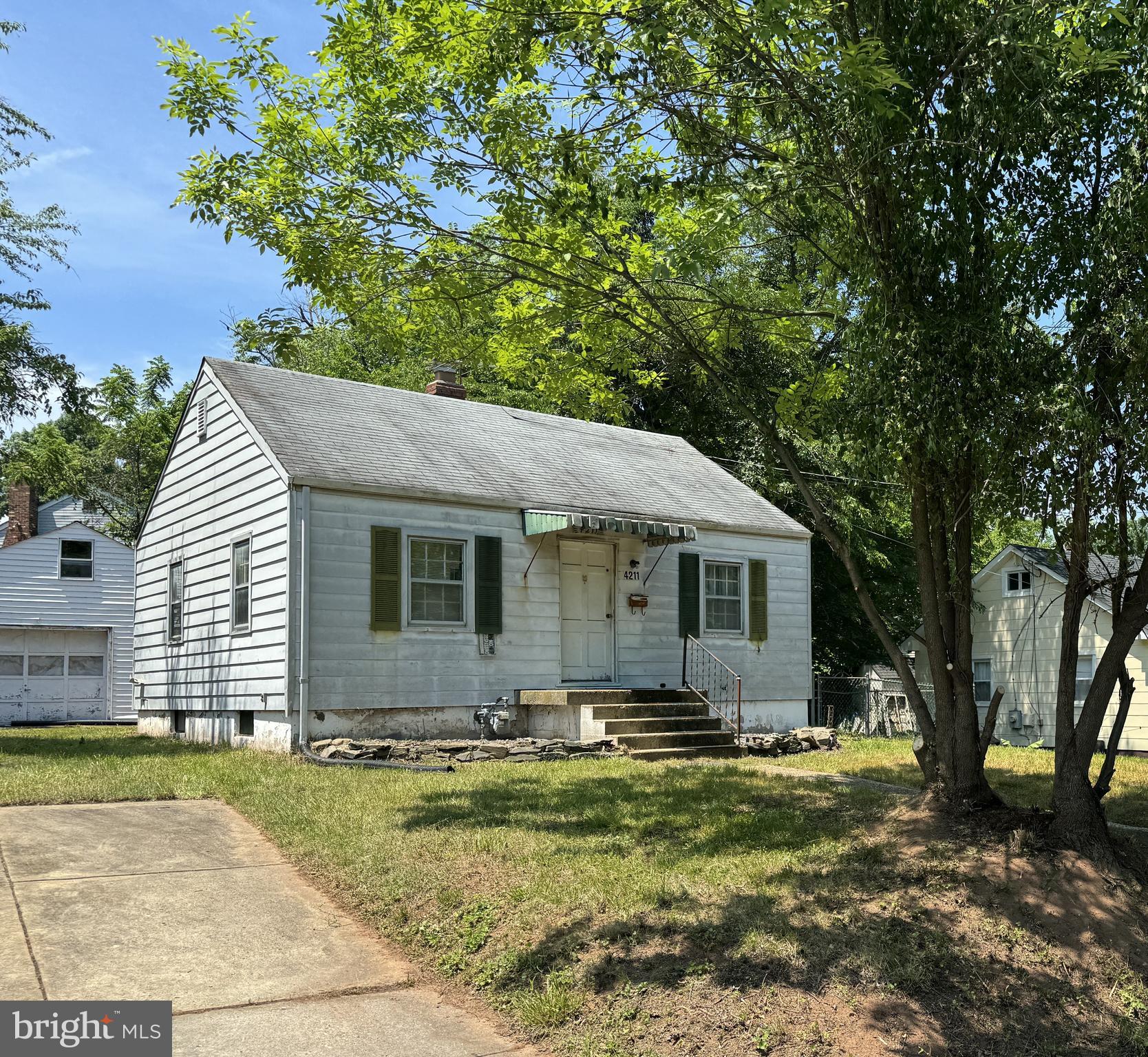 VEIRS MILL VILLAGE - Residential